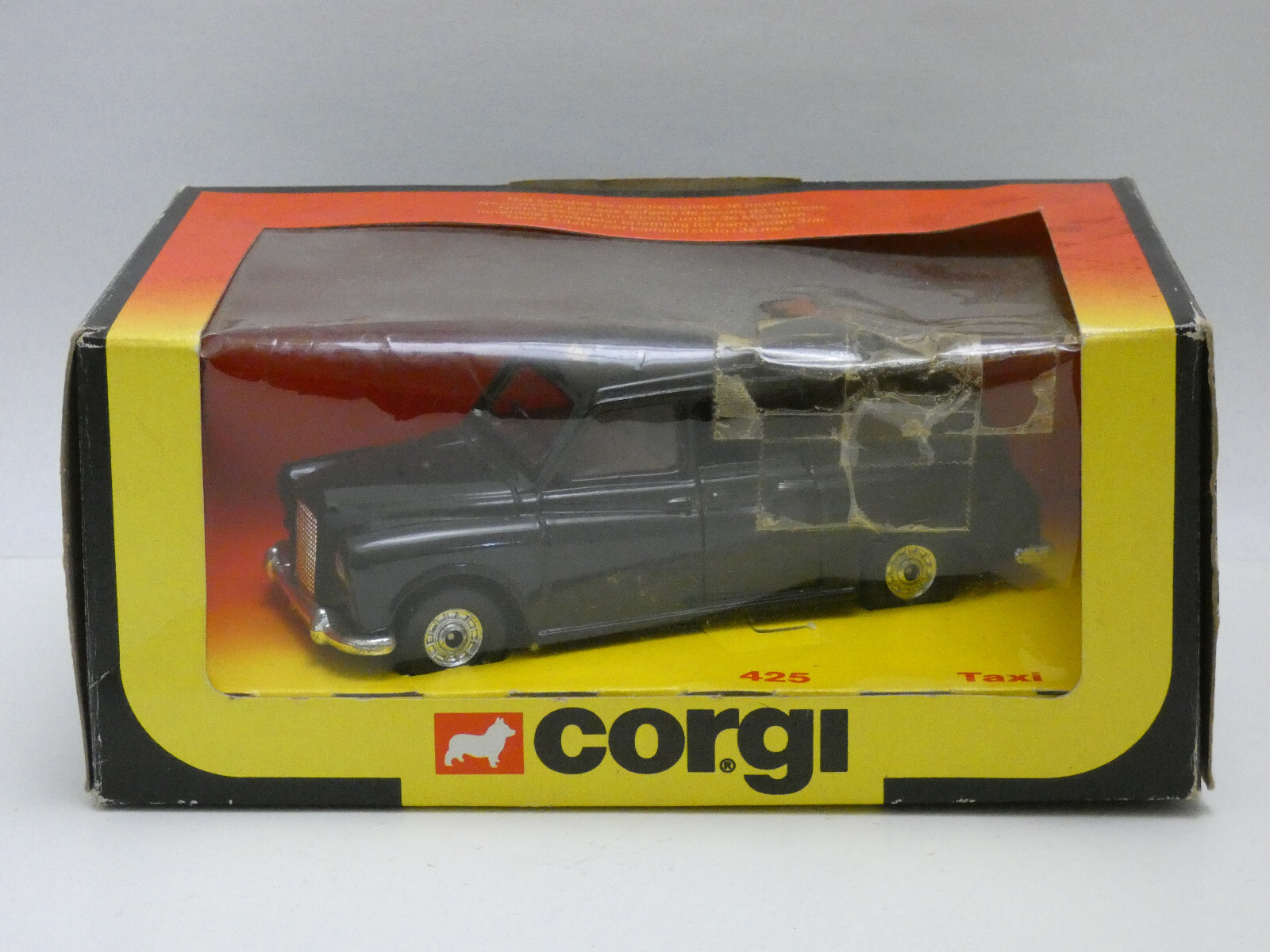 Corgi 425, London taxi - Free Price Guide & Review
