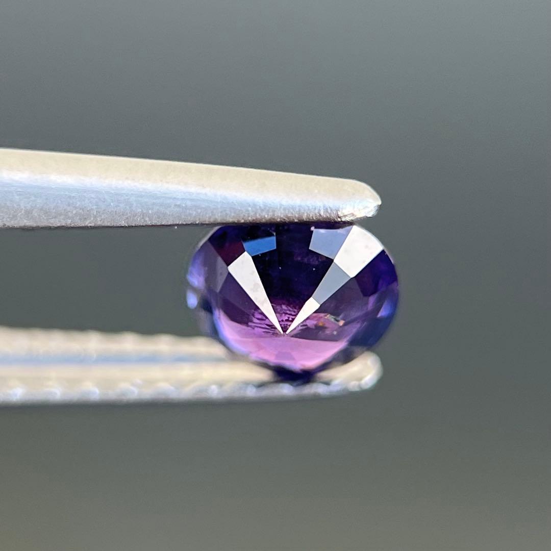 スリランカ産非加熱天然バイオレットサファイアルース